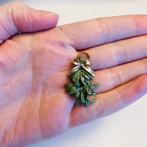 Christmas mistletoe pendant